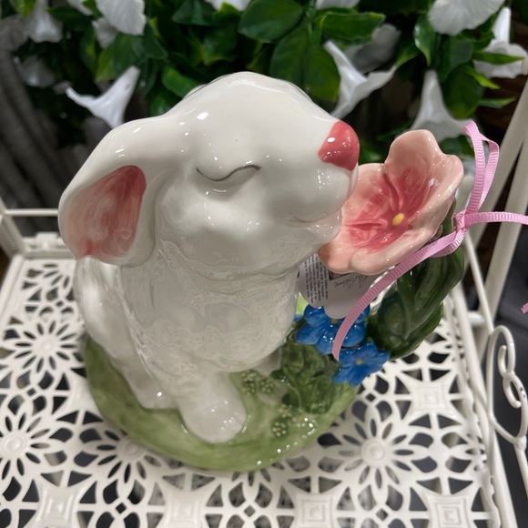 Blue Sky Clayworks Easter Bunny Smelling Pink & Blue Flower Ceramic NWT - Picture 4 of 8